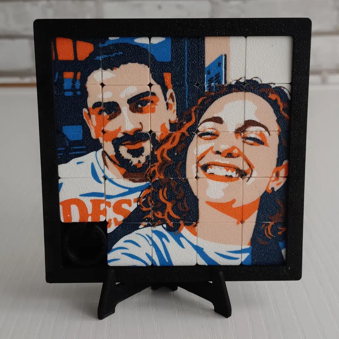 Puzle 3D personalizado de una pareja, de frente sobre su atril
